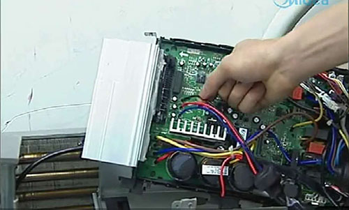 青阳美的空调电话是多少